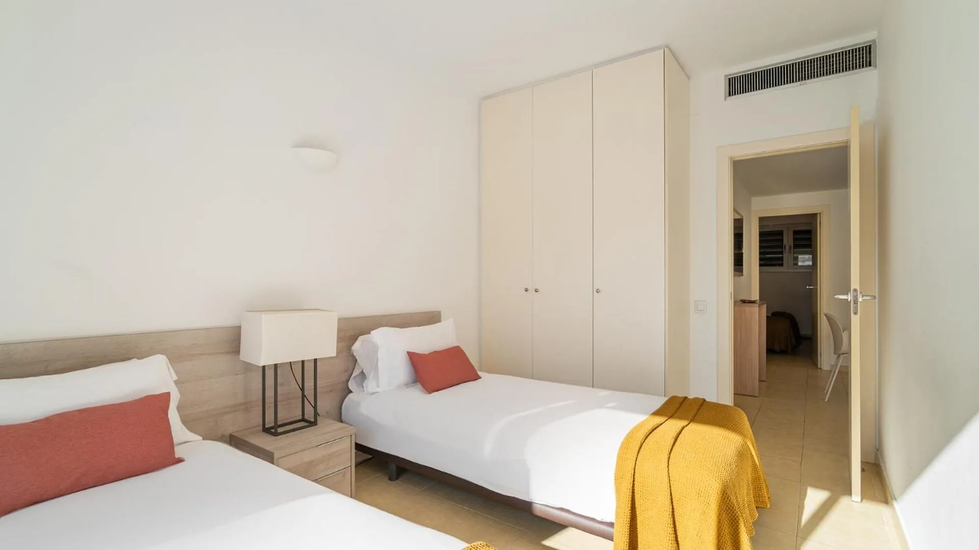 Stay U-Nique Apartments Pau Claris Barcelona